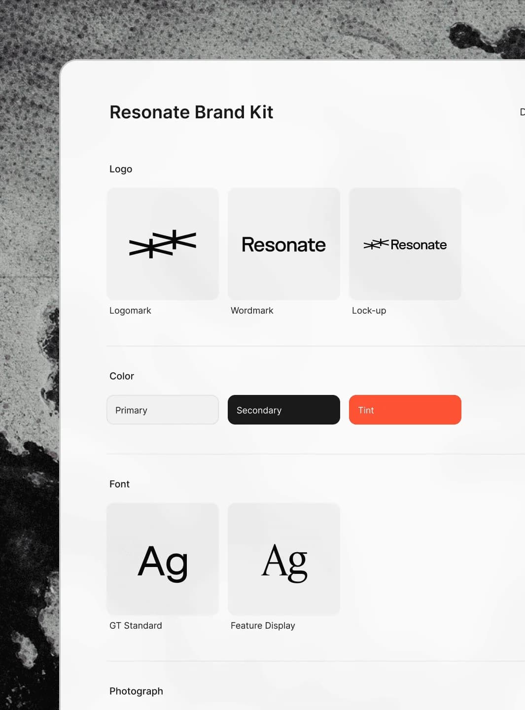 Brand Kit Lovart regroupant les variantes de logo, couleurs et polices d’une identité visuelle de démonstration.